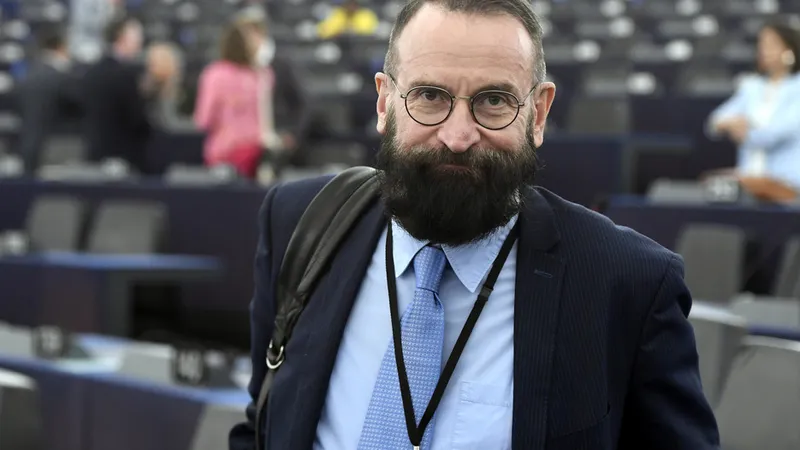 Europarlamentarul de la Fidesz este unul din autorii Constituției conservatoare. Sursa: index.hu