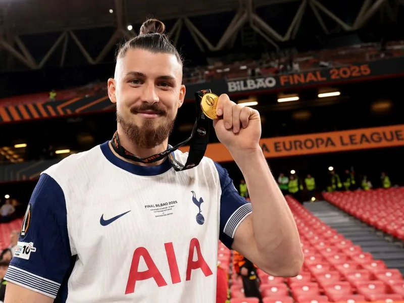 Radu Drăguşin, la Bilbao, la finala UEFA Europa League - Foto: Profimedia Images