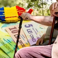 Când vor primi românii pensii mărite cu 40%. Ministrul Muncii a făcut anunțul oficial - Foto: Colaj/ Imagine cu caracter ilustrativ