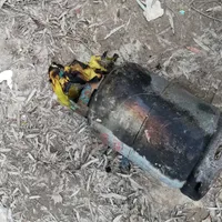 Explozia unei butelii verificată cu un chibrit aprins/Foto: arad news