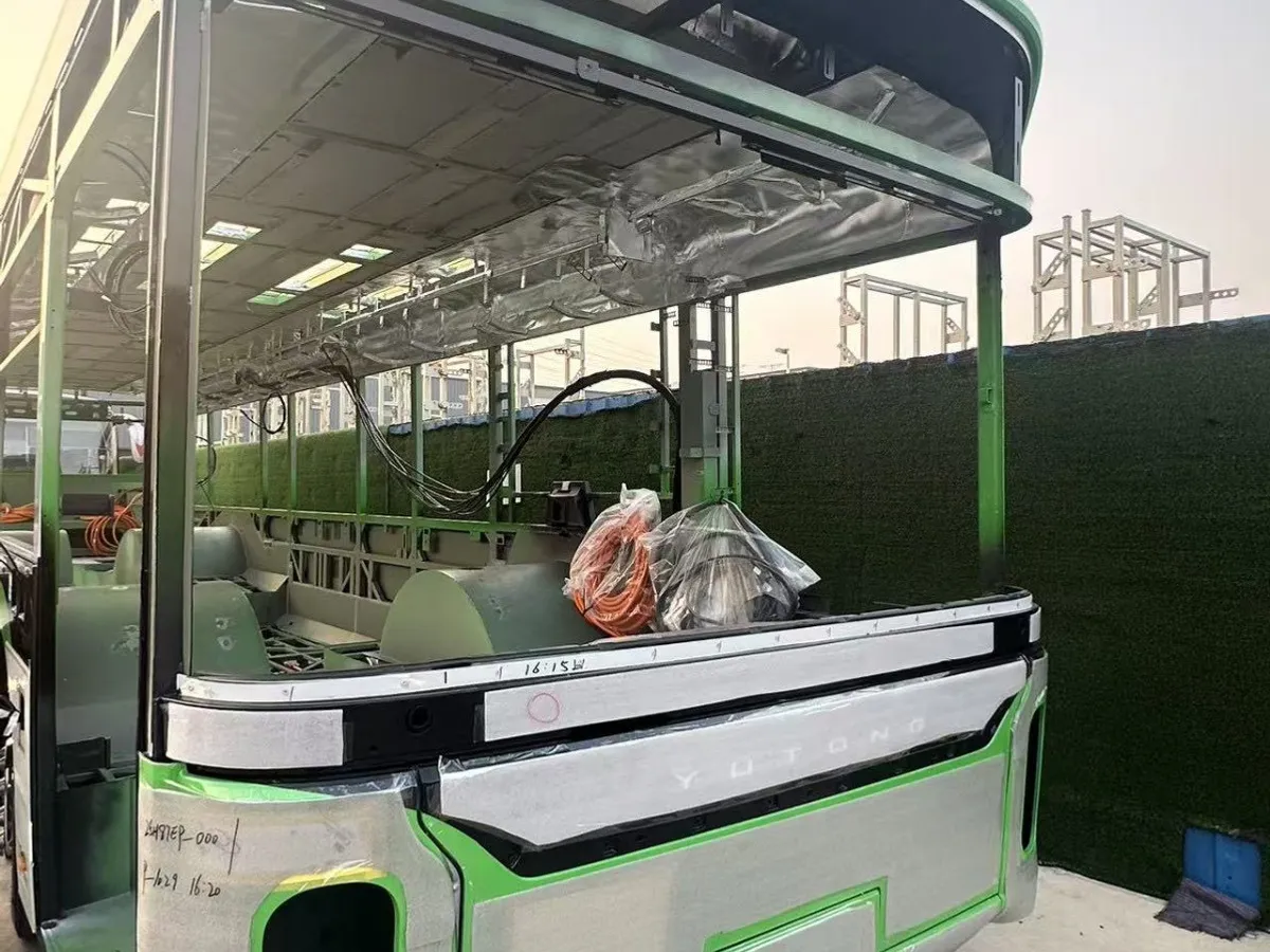 Foto: Troleibuz Yutong U12 pentru STB - Facebook / Stelian Bujduveanu