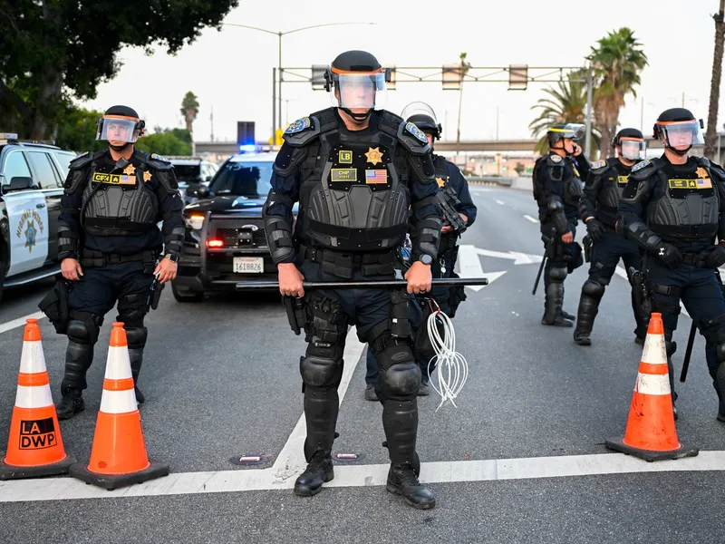 VIDEO După Los Angeles, Trump pregătit să trimită armata și în alte 50 de state, chiar de ziua lui  Foto: profimediaimages.ro