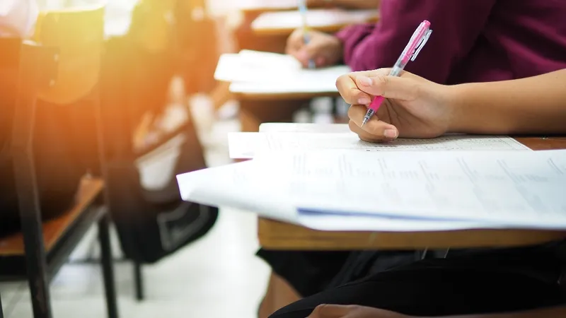 Ambiția pentru media 10 la BAC, l-a costat mult. Ce medie a obținut un elev după contestație - Foto: Digi24.ro / imagine cu caracter ilustrativ