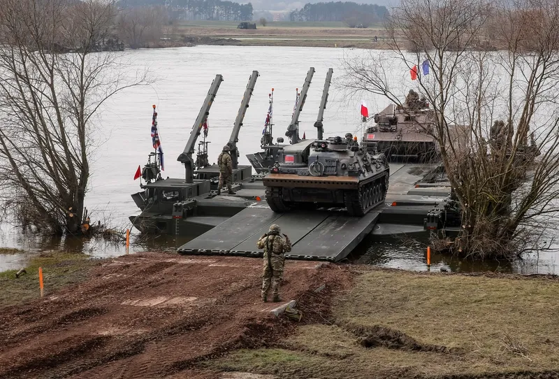 Operațiuni de pregătire de luptă a Grupului NATO Rom&acirc;nia - Foto: Profimedia Images (imagine cu rol ilustrativ)