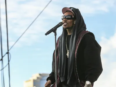 Rapperul american Wiz Khalifa a fost prins drogat pe scena unui festival din România Foto: profimediaimages.ro