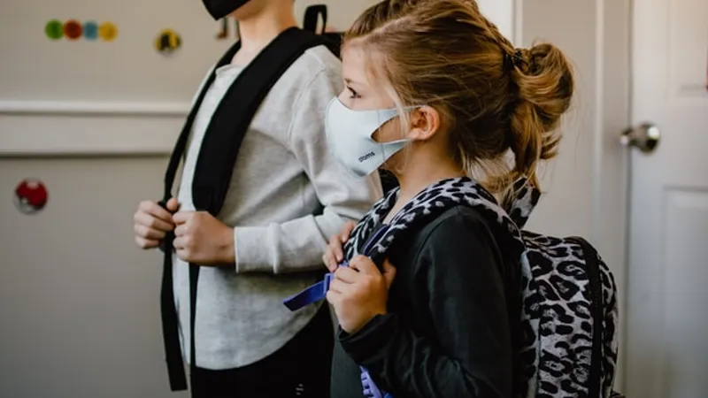 Ministrul Educației: Școlile rămân deschise și peste pragul de șase la mie/FOTO: Unsplash