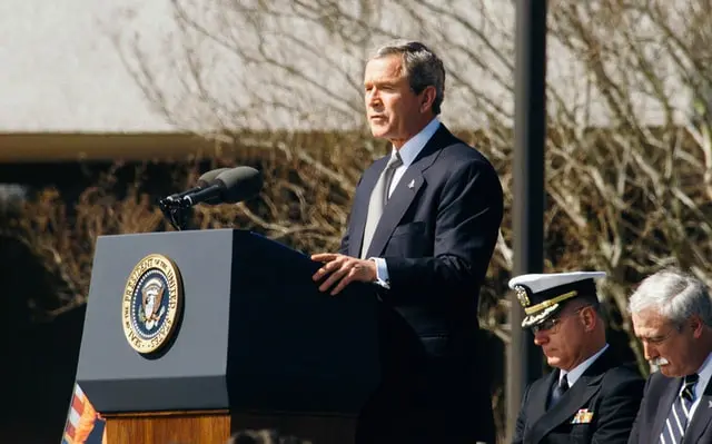 George W. Bush consideră o „greşeală” decizia de retragere a trupelor NATO din Afganistan/FOTO: Unsplash