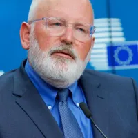Timmermans e atent la derapajele guvernului României. Foto Getty Images