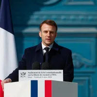 Emmanuel Macron anunță scenariul în care Franța va trimite trupe în Ucraina: „Acestea sunt hărțile” - Foto: Profimedia images