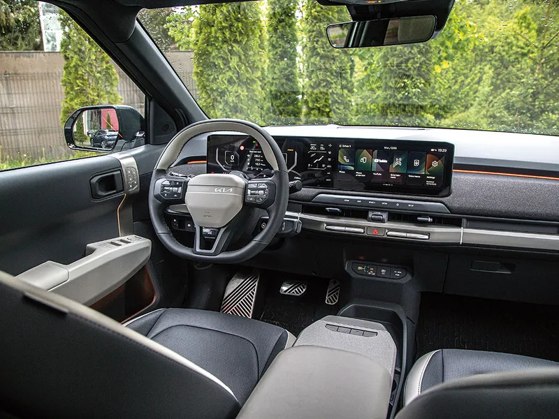 VOLVO EX90