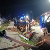 Moarte cumplită pentru doi tineri, după ce au intrat cu mașina într-o curbă. N-au avut șanse - Foto: Arhiva