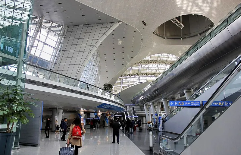 Flux de pasageri &icirc;n interiorul Aeroportului Incheon - Foto: Wikimedia/Minseong Kim/CC BY-SA 4.0