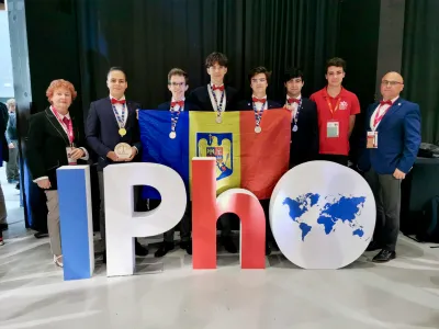 Elevii români au câștigat 1 medalie de aur, 4 de argint și 2 premii speciale la Olimpiada de Fizică - Foto: Facebook / Ministerul Educației