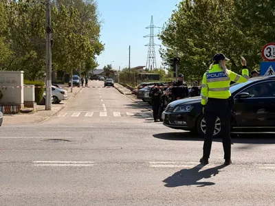 Populația a fost evacută din zona în care a căzut drona - FOTO Inquam Photos