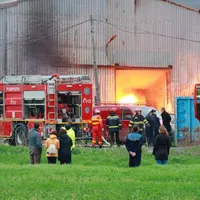 Incendiu de proporţii la Buzău/ Foto: whatsapp