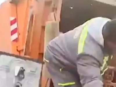 Dublu campion național, a ajuns în Bulgaria și e lucrător la salubrizare: ”Strângerea gunoiului este o muncă grea”