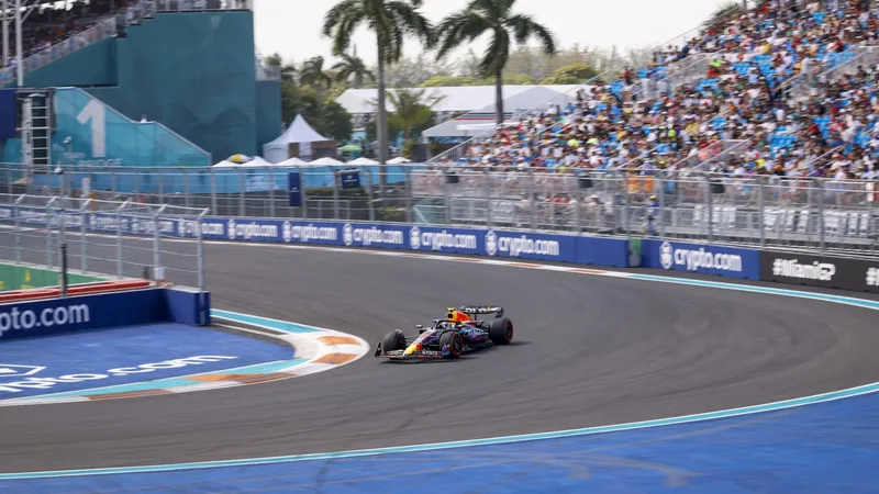 Sergio Perez s-a impus pe grila de start de la Miami. - Foto: Profimedia Images