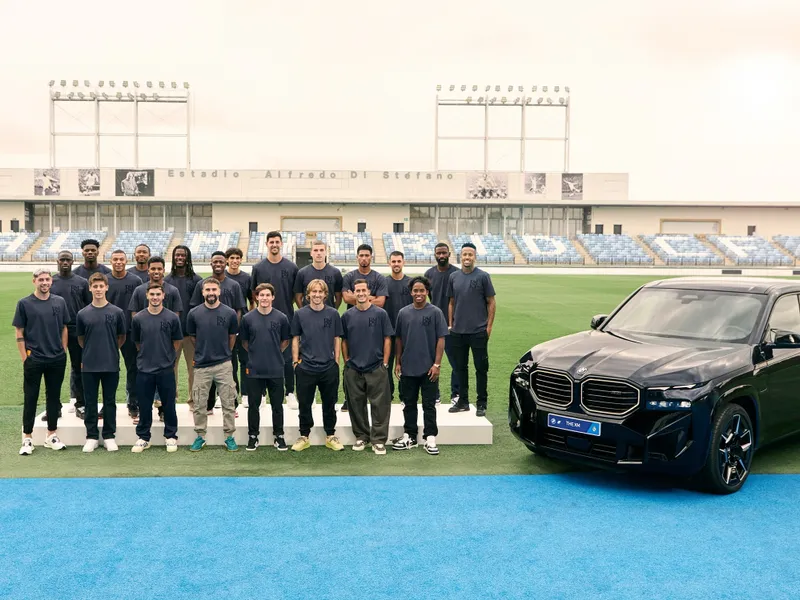 Ce mașini și-au luat galacticii de la Real Madrid? 9 „monștri” M Hybrid și 14 electrice - Foto: BMW