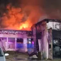 VIDEO Incendiu violent în Craiova: peste 30 de pompieri, cu 7 autospeciale, au intervenit în forță!: FOTO - captura video Facebook(imagine cu rol ilustrativ)