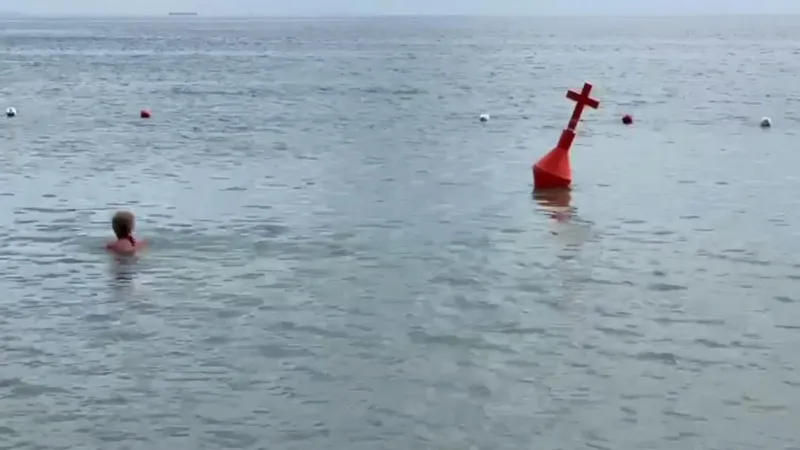 Arhiepiscopia Tomisului critică geamandurile cu cruce: „Nu sperie pe nimeni, domnule Arafat"/FOTO: ziuadeconstanta.ro