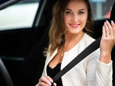 Purtarea corectă a centurii îți poate salva viața - Foto: Freepik (Imagine cu rol ilustrativ)