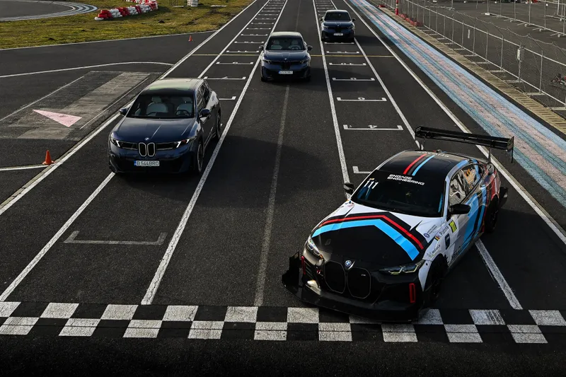BMW iX3 și BMW i4 Racing &ldquo;Elsa&rdquo; - Foto: BMW / Flavius Croitoriu