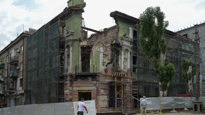 Ruşii cumpără proprietăţi în Mariupolul ocupat - Foto: Profimedia Images