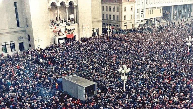 Imagine cu mulțimea, în timpul revoluției de la Timișoara, din 1989