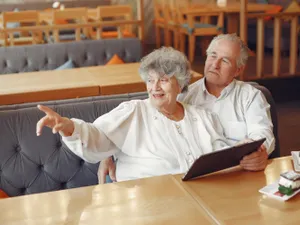 Nicușor Dan face anunțul despre pensii, așteptat de 4.700.000 pensionari. Se întâmplă din prima zi - Foto: Freepik (Imagine cu rol ilustrativ)