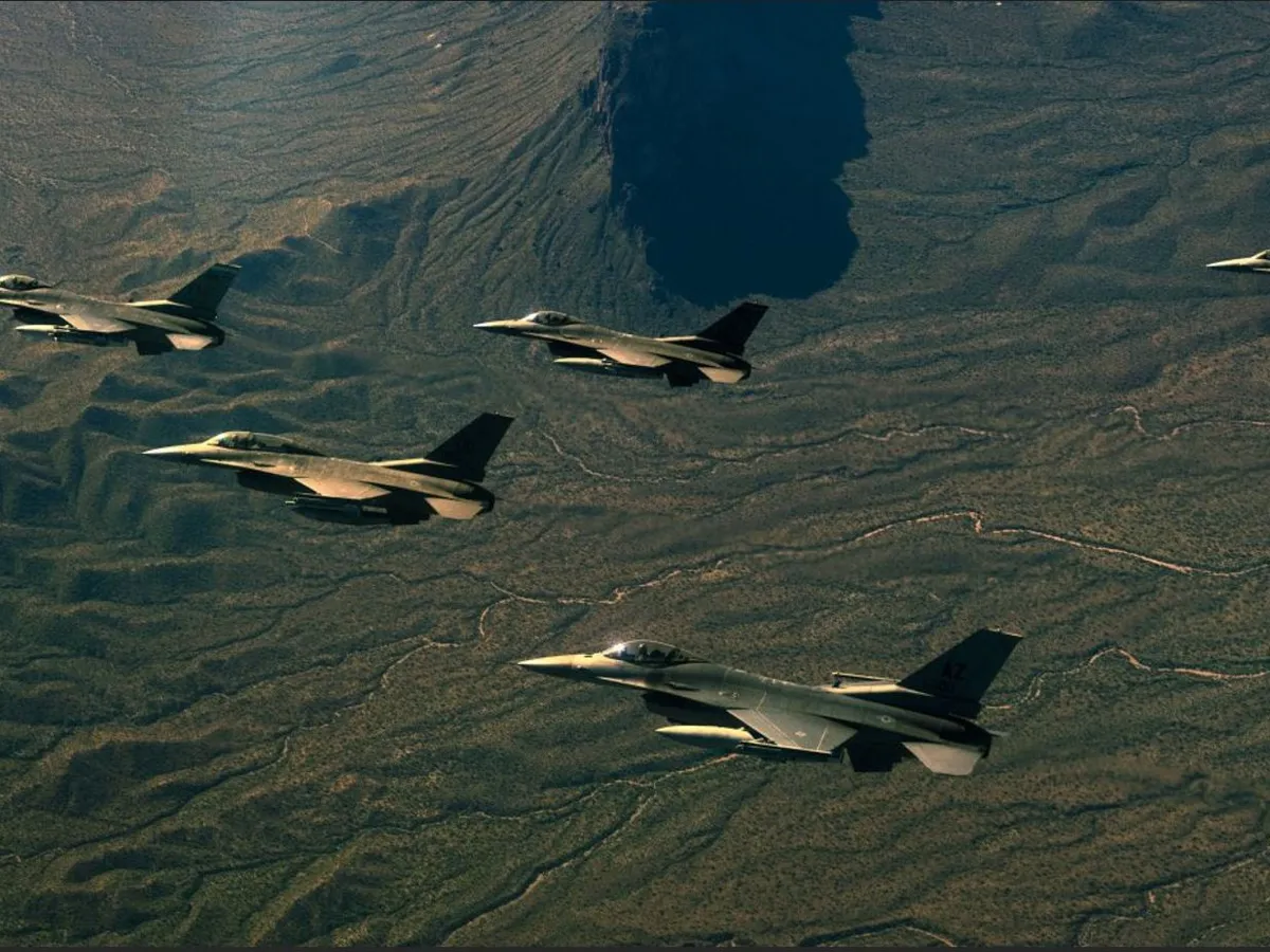 F-16 ucrainene au intrat oficial în luptă, respingând cel mai mare atac rusesc - Foto: X/front_ukrainian (imagine cu caracter ilustrativ)