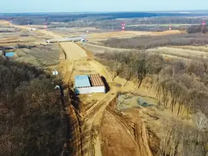 VIDEO Care este autostrada de 32 de km, lăsată în paragină de Umbrărescu. Niciun utilaj sau muncitor - Foto: Facebook/ Asociația Pro Infrastructură