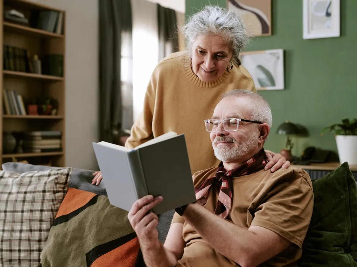 Pensionari, bucuroși la pensie - Foto: Freepik