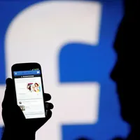 Rusia a limitat accesul la Facebook. Rețeaua, acuzată că cenzurează mass-media ruse. / Foto: alarabiya.net