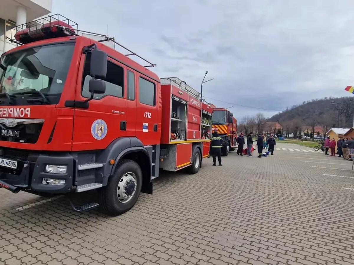 Incendiu de proporții într-un bloc din Slatina. Pompierii au intervenit de urgență - Foto: Arhiva