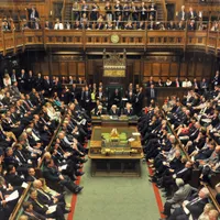 MI5 a descoperit o femeie care „a facilitat donații către parlamentari” englezi pentru China. / Foto: indiafacts.org