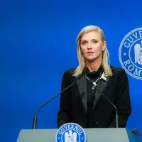 Gorghiu: Pedeapsă suplimentară de 3 ani, pentru condamnaţii fugari - Foto: Facebook/Alina Gorghiu