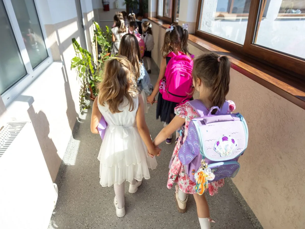 Începerea noului an şcolar la Colegiul de Artă "Ciprian Porumbescu" din Suceava - Foto: INQUAM PHOTOS/Casian Mitu