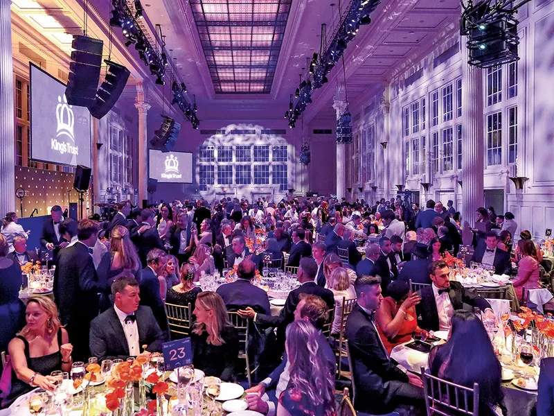 Evenimentul a avut loc la Casa Cipriani din Downtown Manhattan, New York City, și și-a propus să strângă 2,5 milioane de dolari în sprijinul tinerilor din întreaga lume