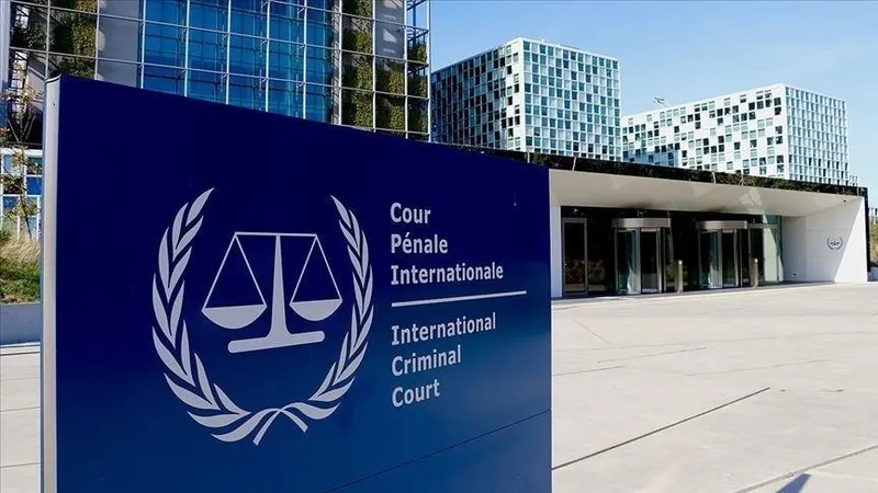 Procurorul Curţii Penale Internaţionale participă la ancheta crimelor comise în Ucraina de Rusia / www.icc-permanentpremises.org