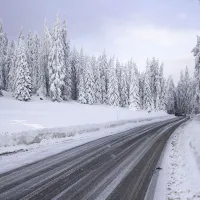 Nou episod de iarnă în România. Orașele cele mai afectate unde utilajele au ajuns în șanț - Foto: Observator / imagine cu caracter ilustrativ