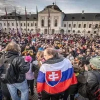 Peste 44% dintre slovaci cred că SUA şi NATO sunt responsabile sporirea tensiunilor din Estul UE/FOTO: peoplesdispatch.org