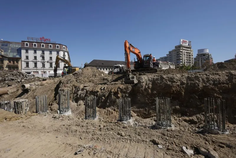 Lucrări la Planşeul Unirii - Foto: INQUAM PHOTOS/George Călin
