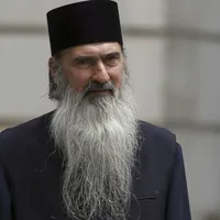 ÎPS Teodosie, nouă afirmație deranjantă: O femeie căsătorită nu trebuie să umble cu capul descoperit