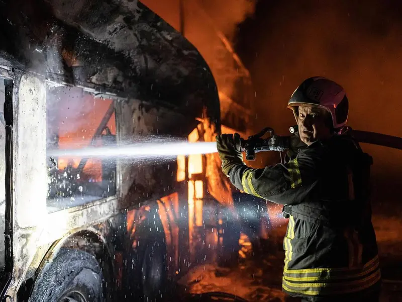 Incendiu în Ucraina - Foto: Facebook/ Volodimir Zelenski