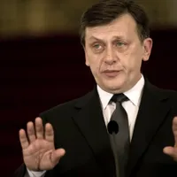 Crin Antonescu, președinte interimar PNL? Ce spune candidatul la prezidențiale despre varianta asta: FOTO - Profimedia(imagine cu rol ilustrativ)