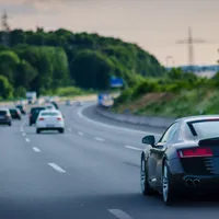 AMENDA luată de un șofer prins de polițiști cu 321 km/h pe autostradă. Ce pedeapsă a primit? - Foto: Freepik