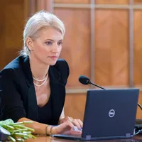 Ministrul Justiţiei, Alina Gorghiu: „Comisia Europeană a clasat două proceduri de infringement” Foto: facebook/ Alina Gorghiu