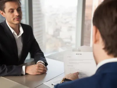Salariu 4.500 €/lunar pentru românii care vor să lucreze în industria cărnii. Care sunt condițiile? - Foto: Freepik (rol ilustrativ)