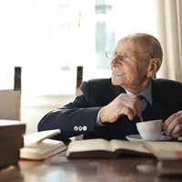 Cine sunt pensionarii care iau bani în plus la pensie înainte de Paște. Despre ce sumă e vorba Foto: Pexels (fotografie cu caracter ilustrativ)