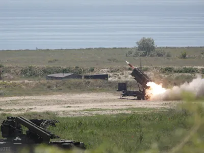 Ne apărăm de ruși cu rachete moderne de 6.000.000.000$ și sisteme HIMARS. Mai avem și „resturi” din URSS